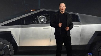 Маск похвастался количеством заказов на Tesla Cybertruck