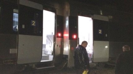 Пассажиры сошедшего с рельсов Нyundai отправились в Киев обычным поездом