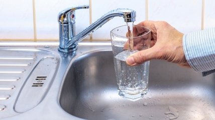 Самый дешевый способ очистить водопроводную воду от фторида, алюминия и свинца