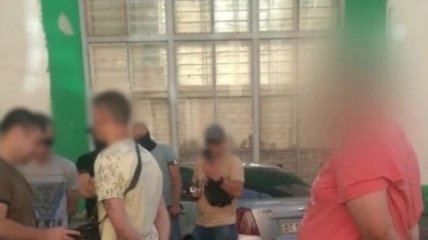 В Одессе задержали группу фальшивомонетчиков: видео спецоперации