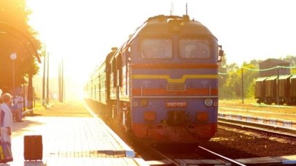 В Донецке прекратили предпродажу билетов на 22 поезда
