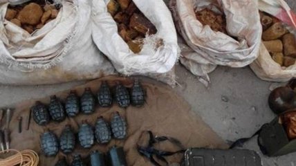 В Кривом Роге были найдены запасы оружия и боеприпасов