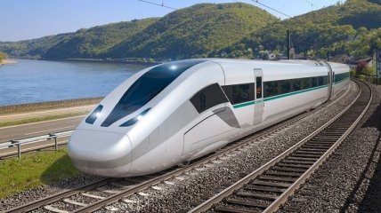 Компания Siemens показала новый поезд Velaro Novo