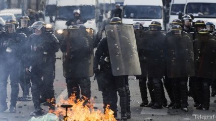 Беспорядки во Франции: более 20 полицейских пострадали