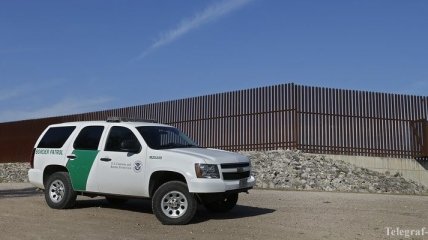 Трамп выделил $20 млн для стены на границе с Мексикой
