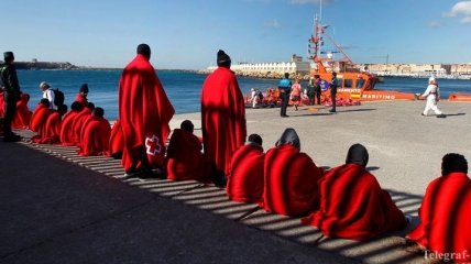 Вблизи берегов Испании за сутки спасли около 600 беженцев