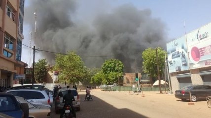 В столице Буркина-Фасо произошло нападение на посольство Франции