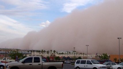 Что еще принесет 2020 год? Крупнейшее за 50 лет пылевое облако из Сахары движется к побережью США 