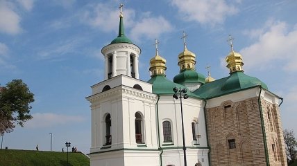 Ослабление карантина: в Киеве открывается "Церковь Спаса на Берестове"