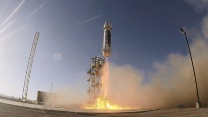 Amazon совершил запуск собственной космической ракеты (Видео)