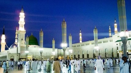 Крупнейшую мечеть Медины увеличат в 3 раза