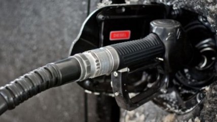 Цены на бензин в Украине в мае продолжат снижаться