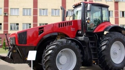 В Минске презентовали невероятно мощный трактор Беларус-5022 (видео)