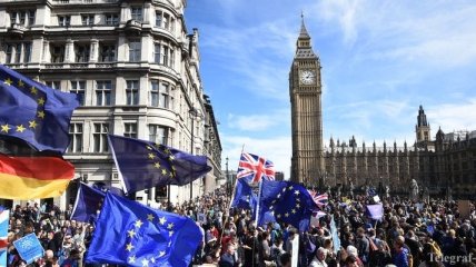 В Лондоне прошли многотысячные демонстрации против выхода из ЕС