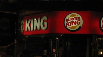 "Женщинам место на кухне": на Burger King обрушилась волна гнева из-за неудачного твита в честь 8 марта