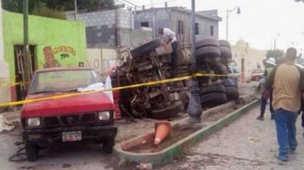 В процессию паломников в Мексике врезался грузовик