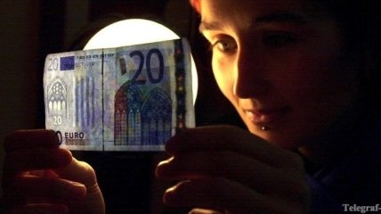 ЕЦБ: количество фальшивих евро выросло на 13%