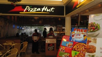 Гости сети Pizza Hut смогут делать заказ с помощью одного взгляда