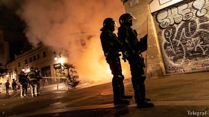 Протесты в Каталонии: полиция открыла стрельбу (Фото, Видео)
