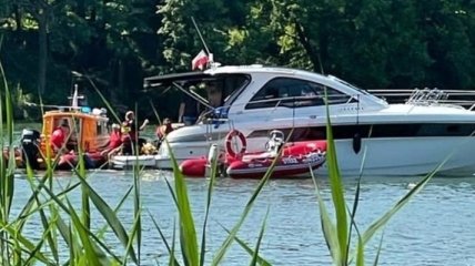 В Польше вертолет с украинцами упал в озеро: первые подробности и фото 