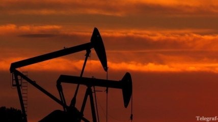 Из-за обострения ситуации на Ближнем Востоке дорожает нефть