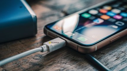 Багато хто припускається цих помилок при зарядці смартфона