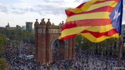 Мадрид призвал Каталонию официально пояснить, провозглашение независимости 