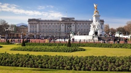 В Лондоне мужчина пытался убить себя возле дворца королевы