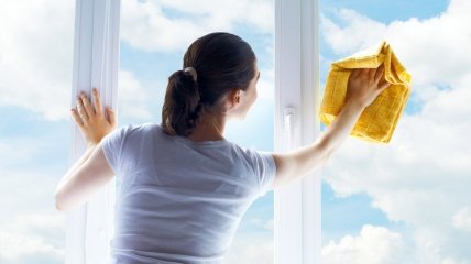 Отмыть окна поможет одно нестандартное средство