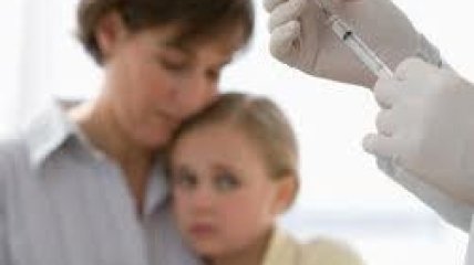 Из-за вакцинаций родители подделывают медсправки