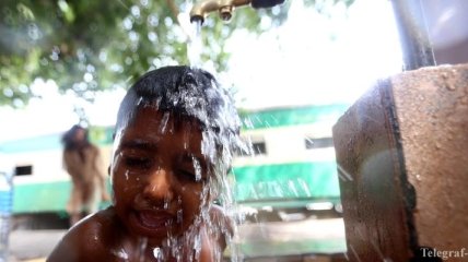 Число жертв аномальной жары в Пакистане в разы увеличилось