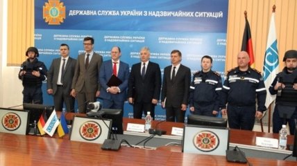 ОБСЕ передала украинским саперам новое оборудование
