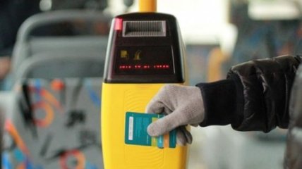 Порошенко подписал закон о введении электронного билета