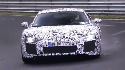 Audi R8 V10 поймали во время тестов (Видео)