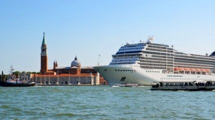 Италия закрыла Венецию для круизных лайнеров: в чем причина решения