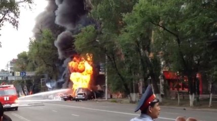 Пожар в Алма-Ате ликвидирован: сгорело около 20 квартир 