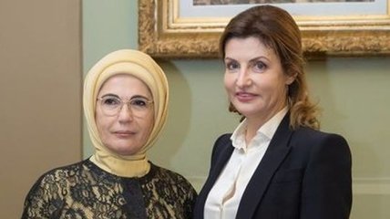 Марина Порошенко и Эмине Эрдоган обсудили положение на востоке страны и в Крыму