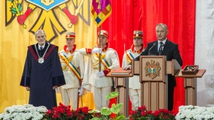 Новый президент Молдовы Додон на инаугурации пообещал нейтралитет