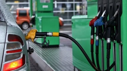 В Украине снижаются цены на бензин 