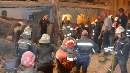 Дрогобич: под завалами дома обнаружены тела 8 погибших, из них один ребенок
