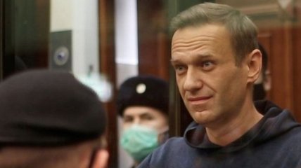 Навальный за решеткой - что дальше? Сценарии для Путина и роль Евросоюза