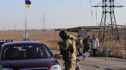 КПВВ "Мар’їнка" відновив роботу, припинену через обстріл