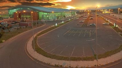 В работе аэропорта Тбилиси произошел компьютерный сбой