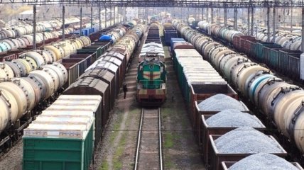 В Луганской области возобновили движение пригородные дизель-поезда