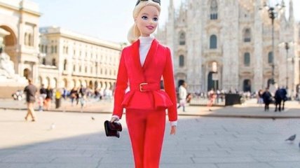 Куклы лучше людей: Барби стала самым популярным блогером в Инстаграм