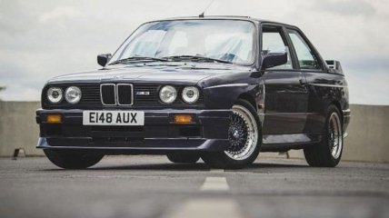 На аукционе продают редкий BMW M3 Evo II образца 1988 года