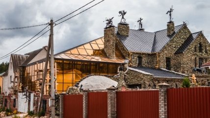 Дом с чертями: мистическое здание в белорусской деревне Ратомка