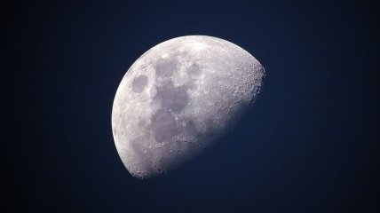 В американском Конгрессе сочли сомнительным план высадки на Луну в 2024 году