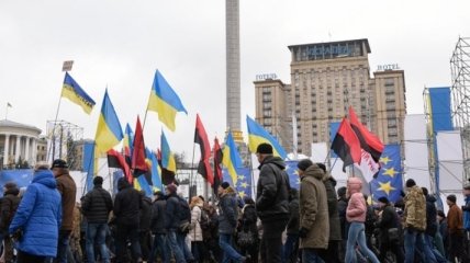 В Киеве проходит марш в поддержку Саакашвили