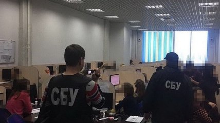 СБУ ликвидировала нелегальные колл-центры, обслуживающие клиентов из РФ и Крыма